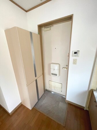 クレセントマンションの物件内観写真